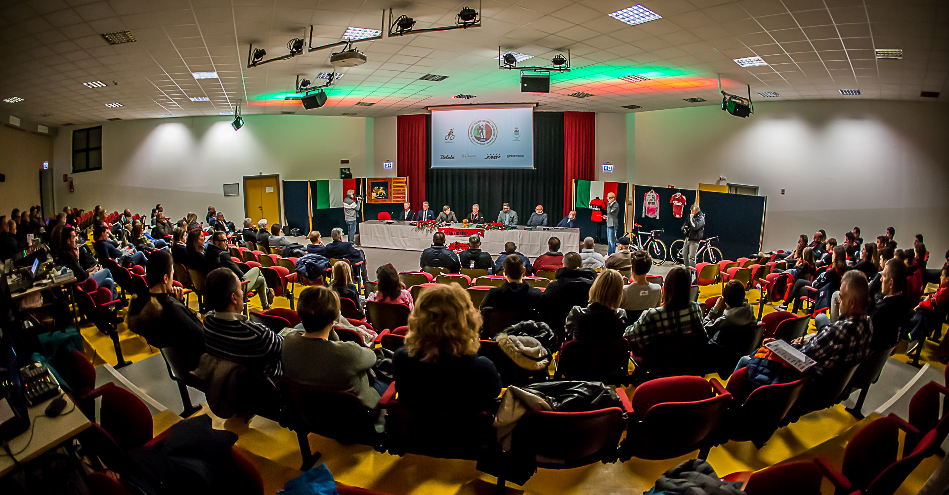 Svelato il programma dei Campionati Italiani Giovanili di Ciclocross di Castello Roganzuolo. Due hotel già al completo, attese più di 3500 persone.